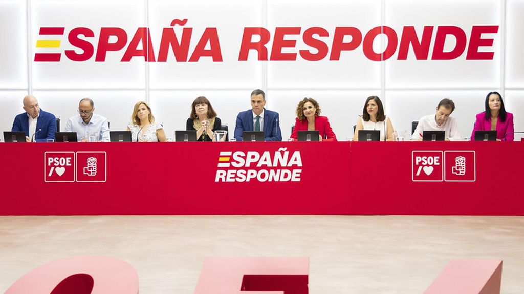 Pedro Sánchez preside la reunión de la Comisión Ejecutiva Federal.