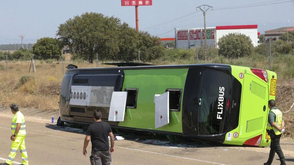 Vuelca un autobús en Fuentes de Oñoro, Salamanca: hay varios heridos
