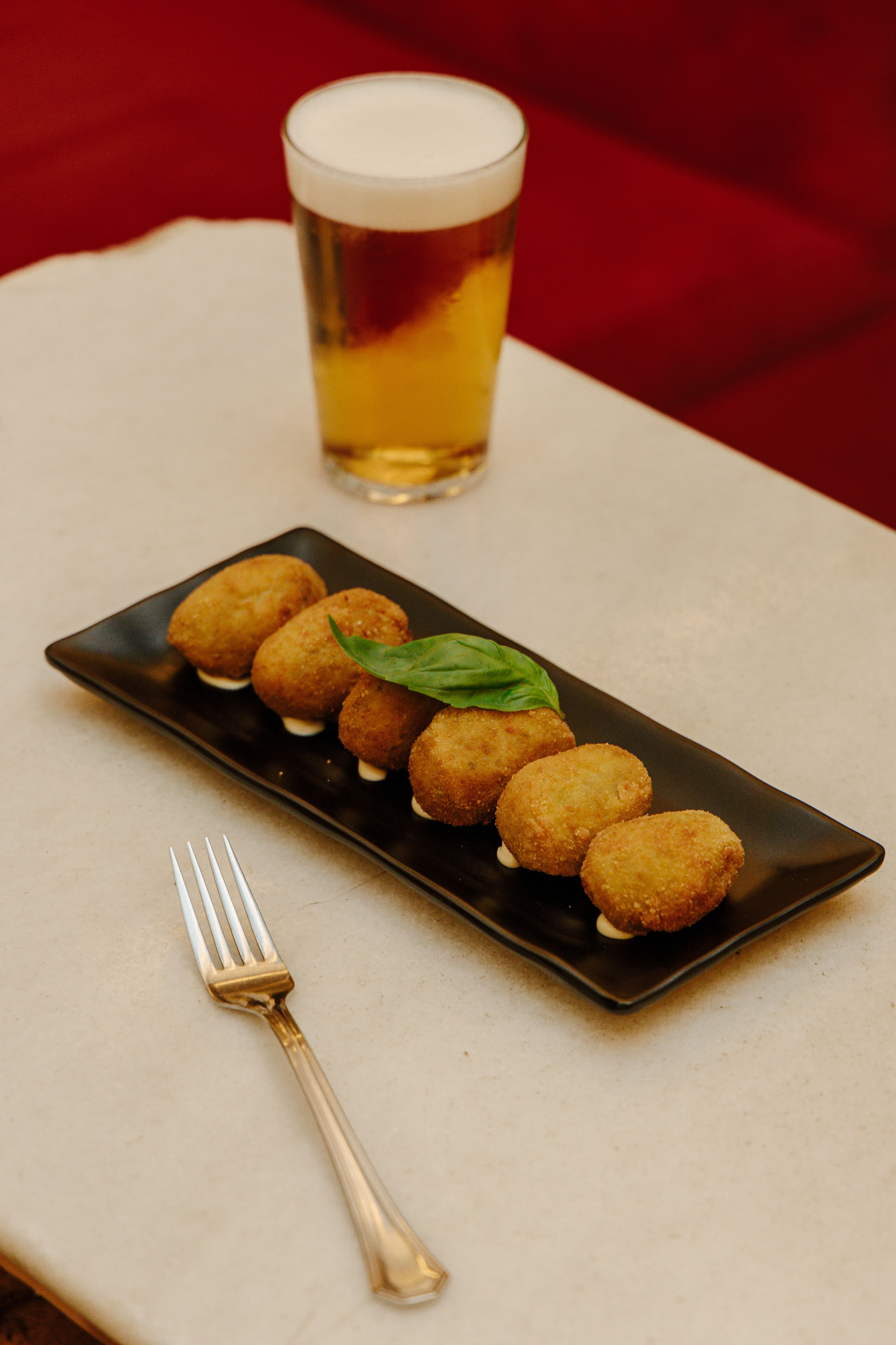Cada una de estas croquetas cuesta 1,50 euros