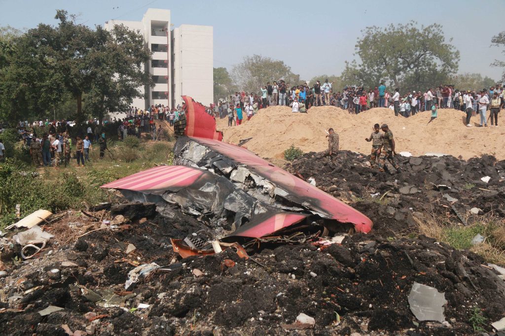 Las autoridades piden a Air India los datos de vuelo de los pilotos del avión siniestrado