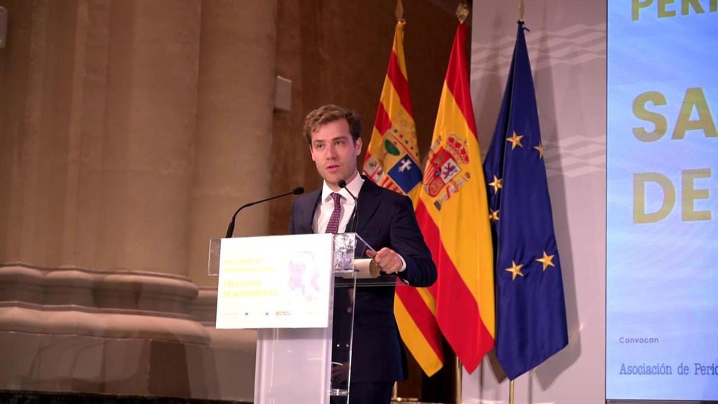 Lluís Tovar, corresponsal en Bruselas de Informativos Telecinco, recoge el Premio Salvador de Madariaga al compromiso periodístico con Europa