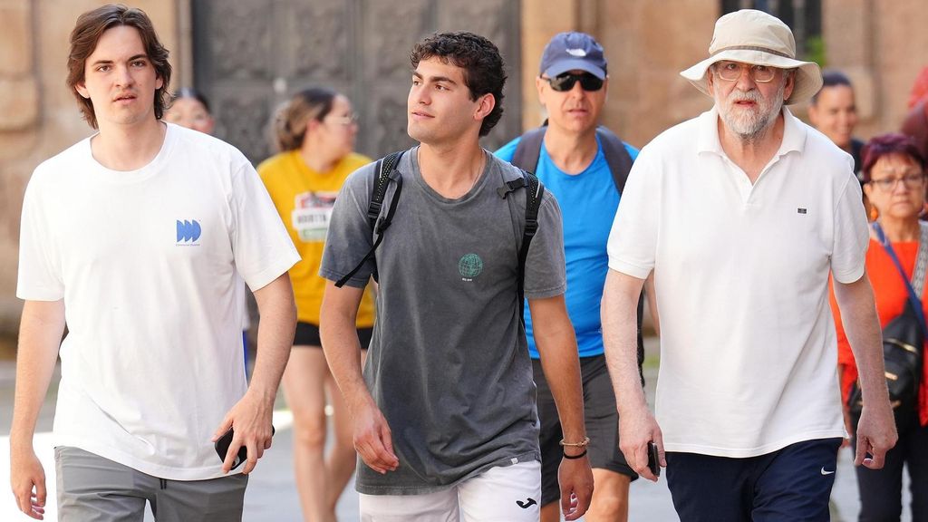 mariano rajoy llega a la plaza del obradoiro tras completar varias etapas del camino de santiago 16 da39