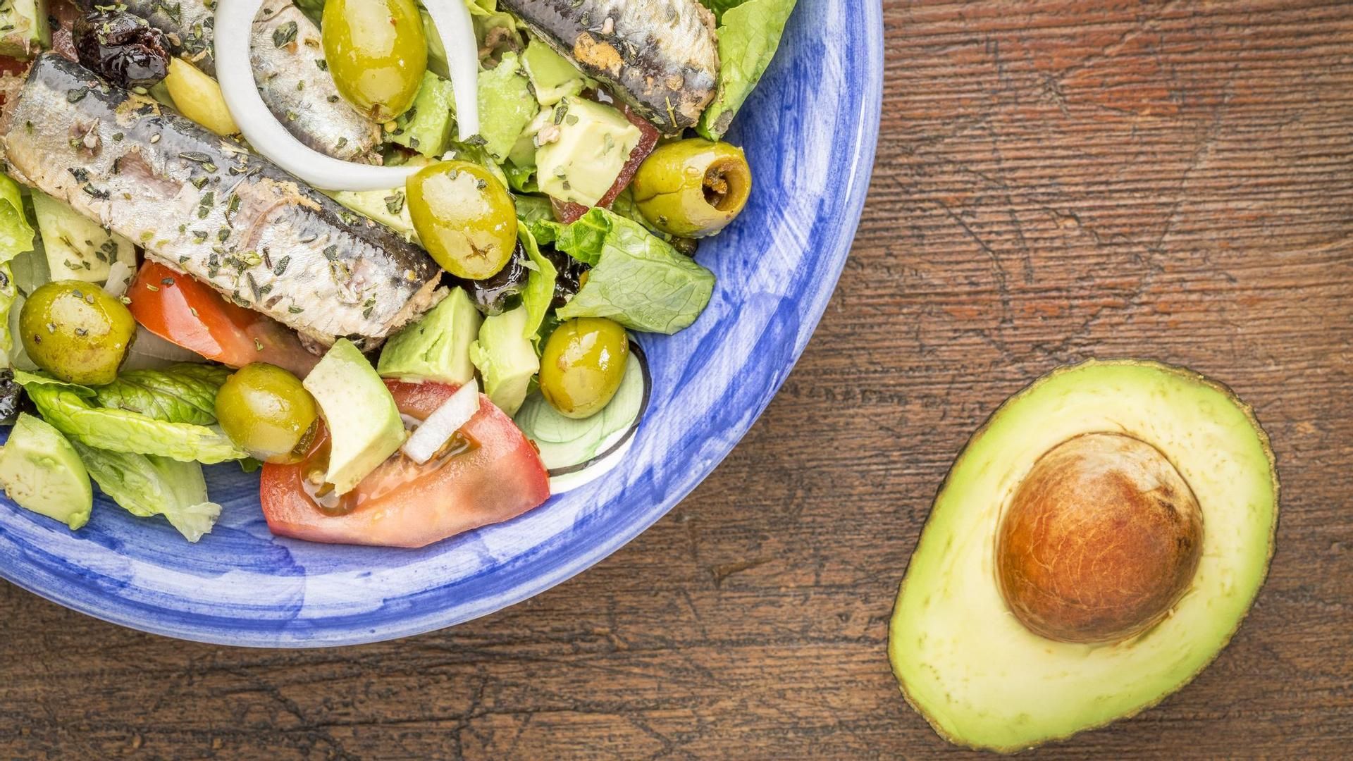 Una dieta antiinflamatoria es recomendable para cualquier personas