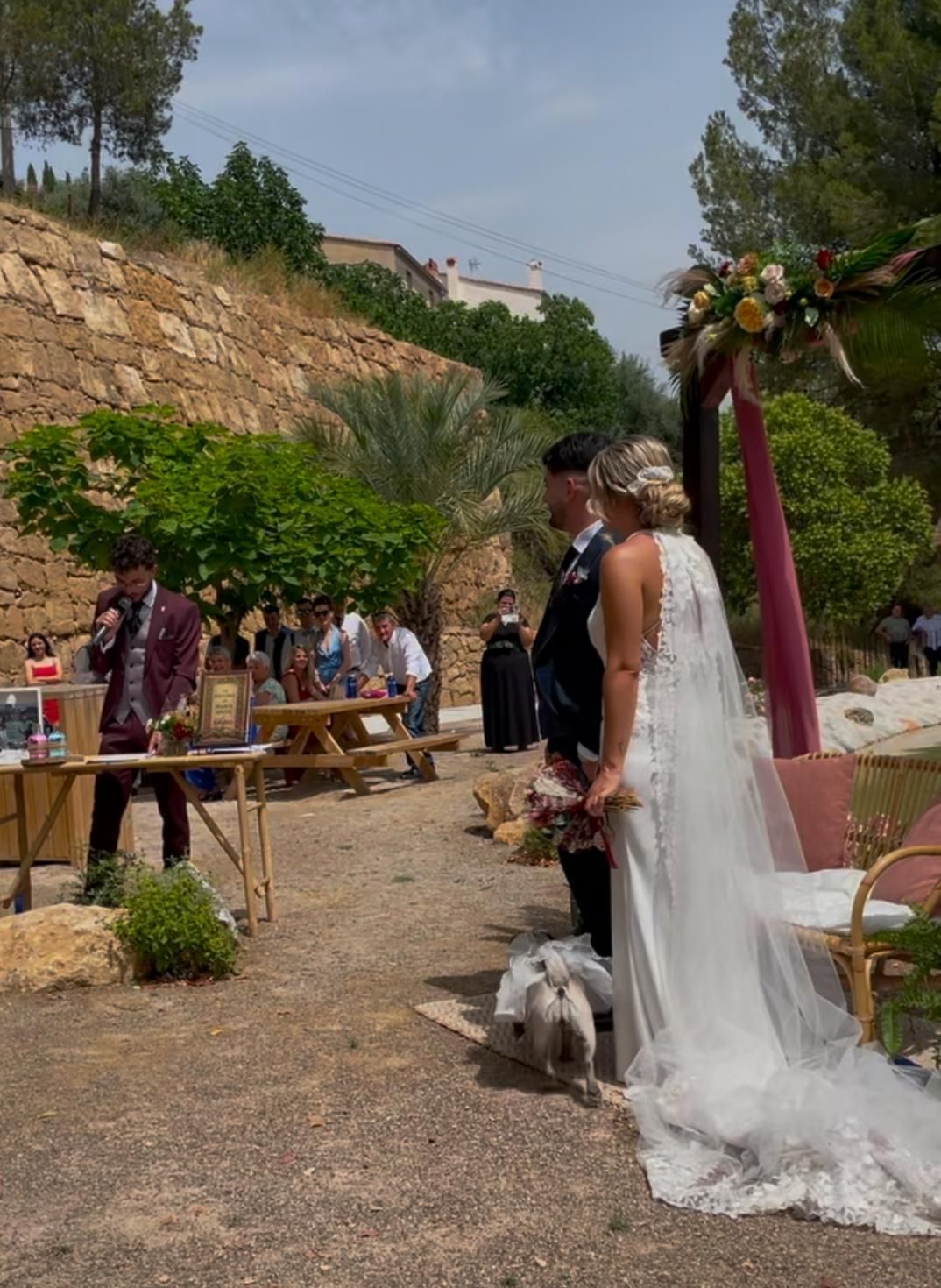 Los novios en la boda