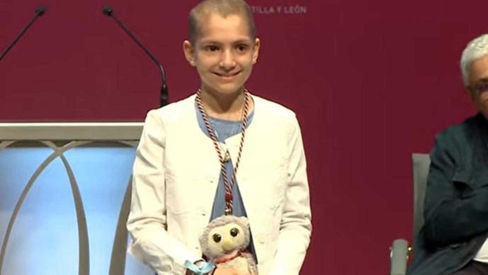 María Camaaño, la 'princesa futbolera guerrera', recibe el premio de Castilla y León "más bonito": la emoción de todo un auditorio