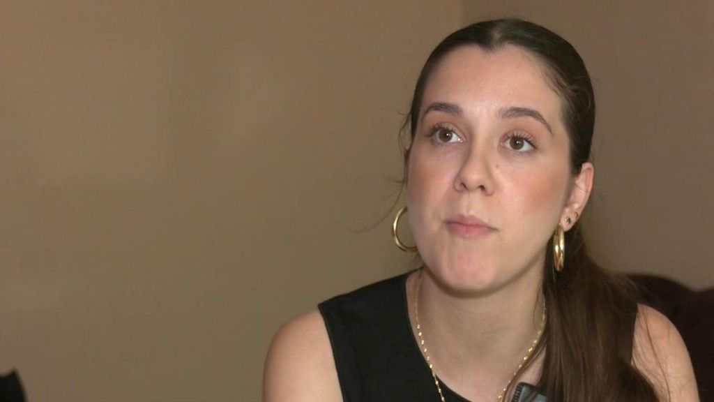 María y el problema de las rentas bajas de los jóvenes para emanciparse: "Se normaliza compartir piso hasta los 40"