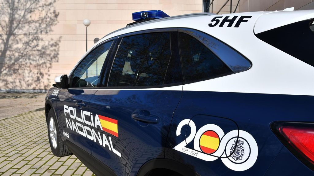 Un vehículo de la Policía Nacional