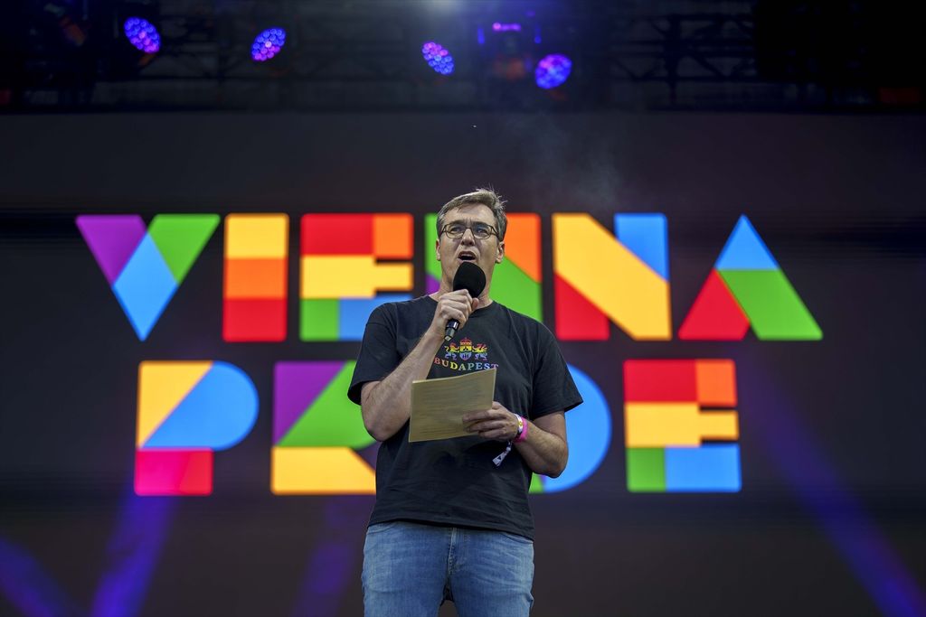 El alcalde de Budapest desafía la ley LGTBI del Gobierno de Orbán manteniendo el desfile del Orgullo