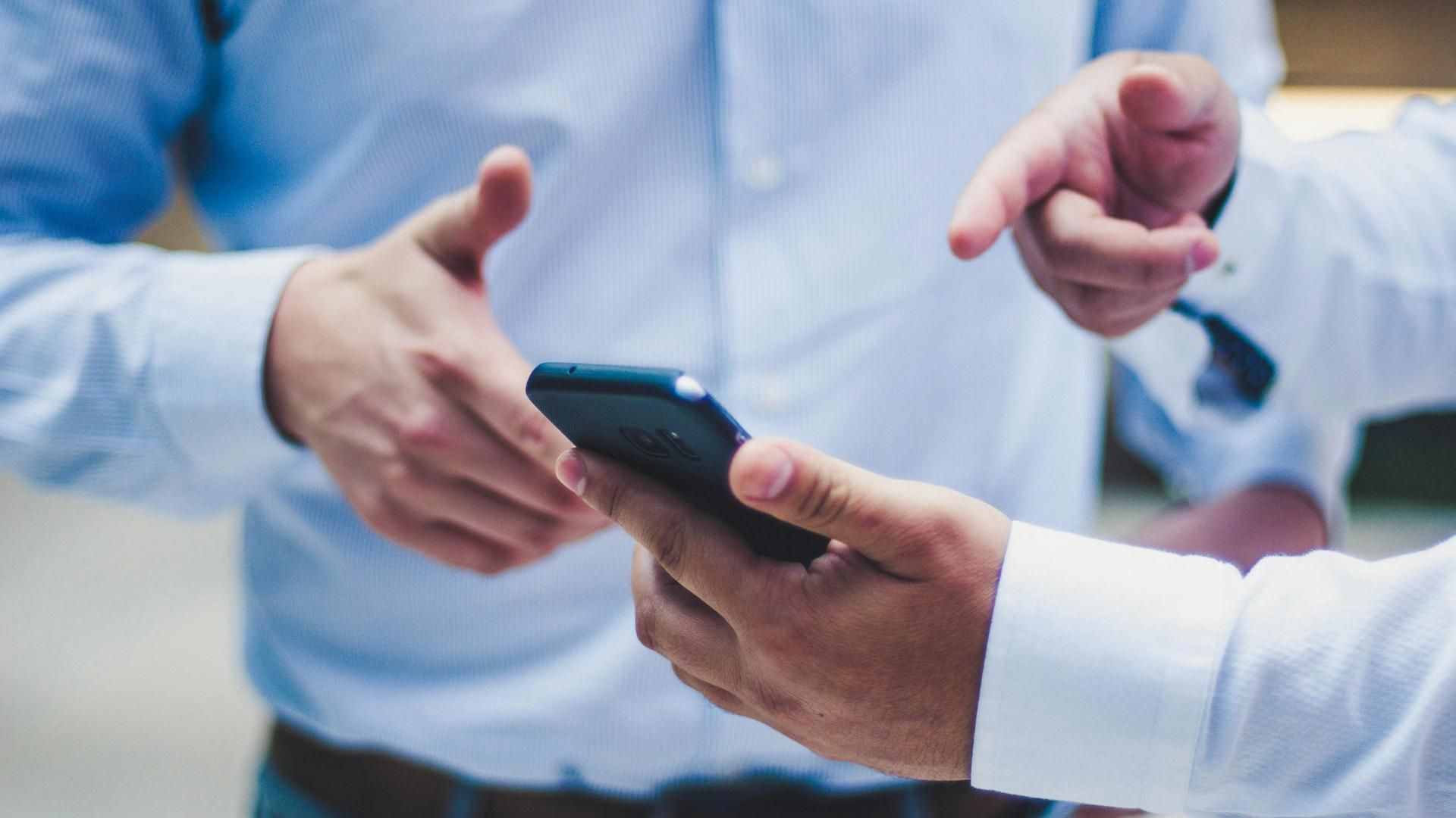 El Supremo obliga a las empresas a pagar un 10% más a sus empleados por ingresar nóminas fuera de plazo