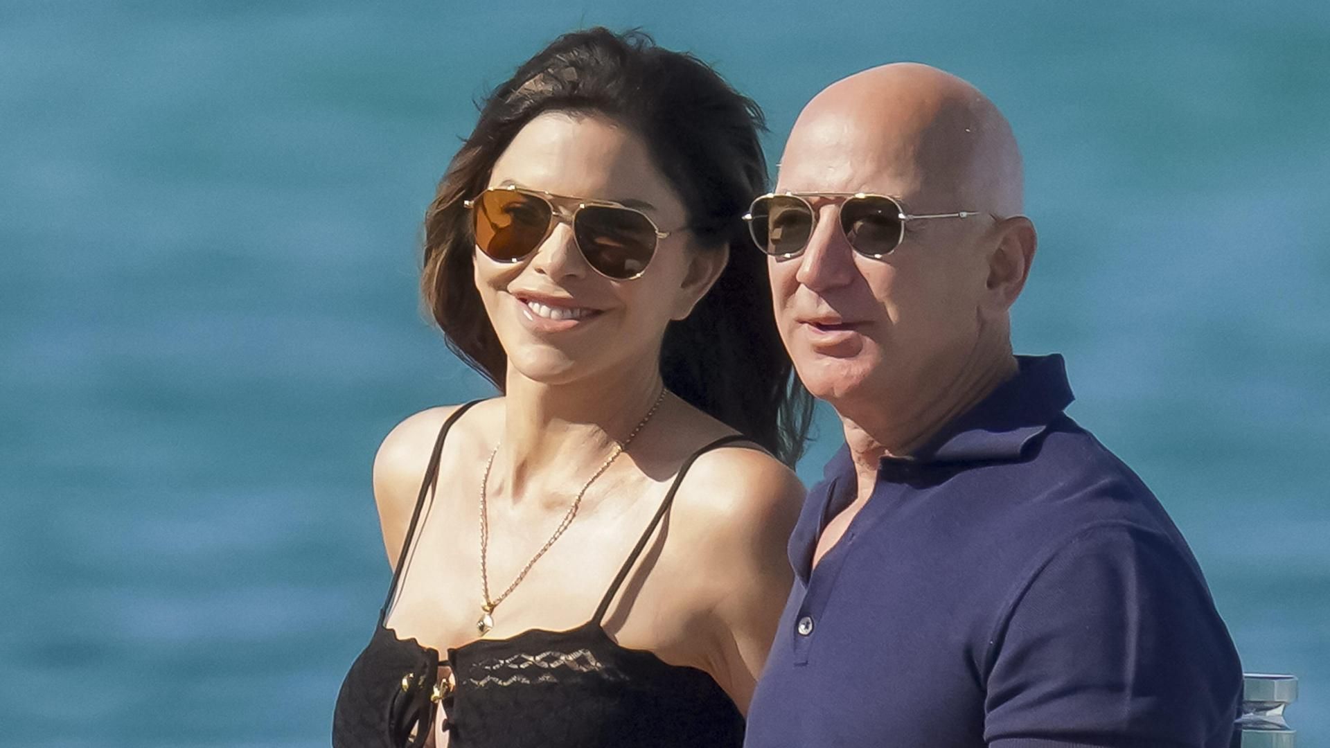 Jeff Bezos y Lauren Sánchez Jeff Bezos y Lauren Sánchez