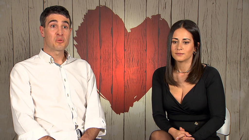 La frase comodín de un soltero de ‘First Dates’ hace desconfiar a su cita: “Mola, mola, qué guapo”