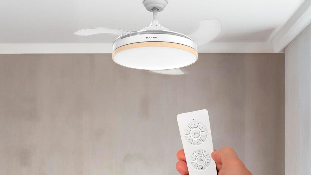 "¡Llevamos este verano usándolo todas las noches y ha sido lo mejor!": Así es el ventilador de techo que arrasa en Amazon