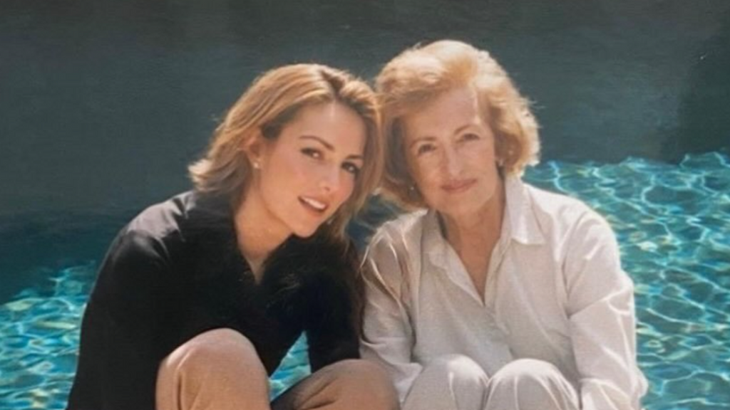 Adriana Abascal y su madre, Nieves