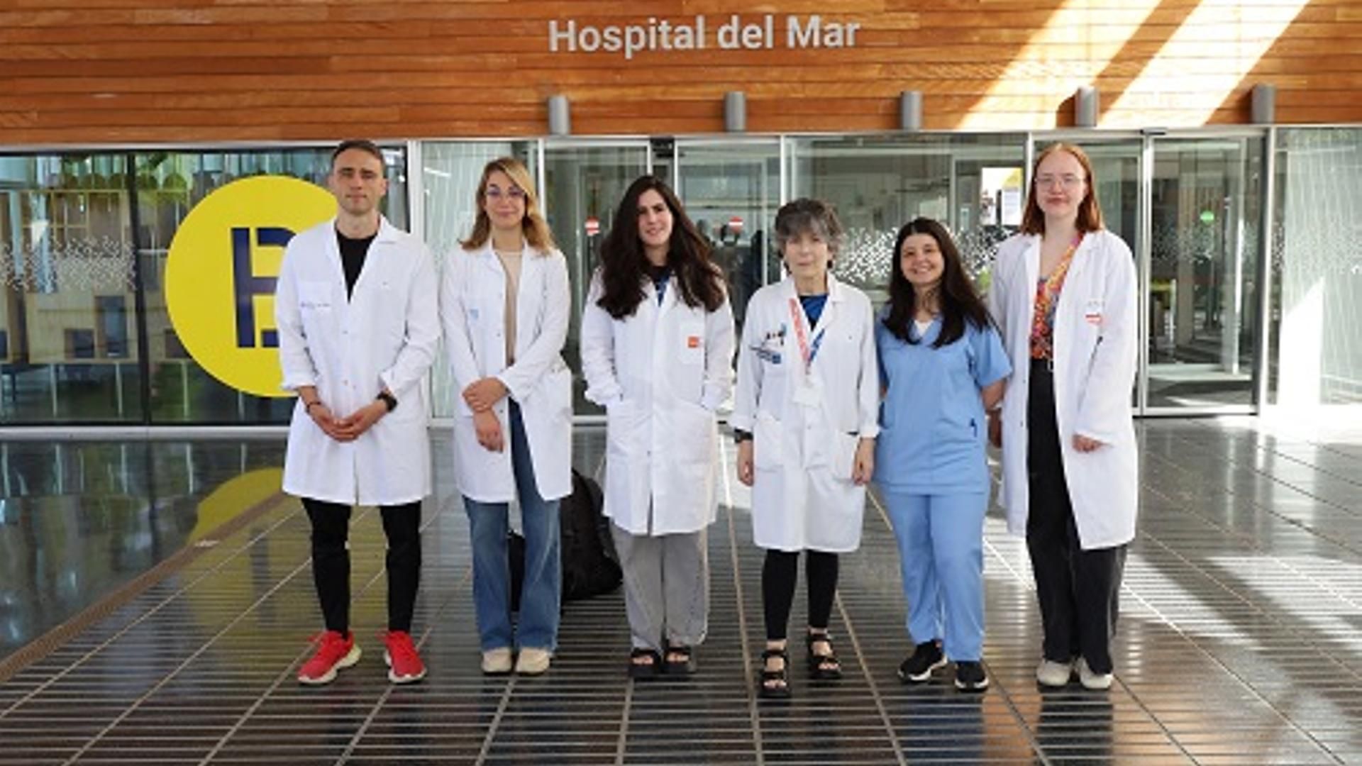 De izquierda a derecha, Toni Sancho, Cinta Cumpli, Adriana Núñez, Esther Barreiro, Marina Sainz, Johanna Tjepkema