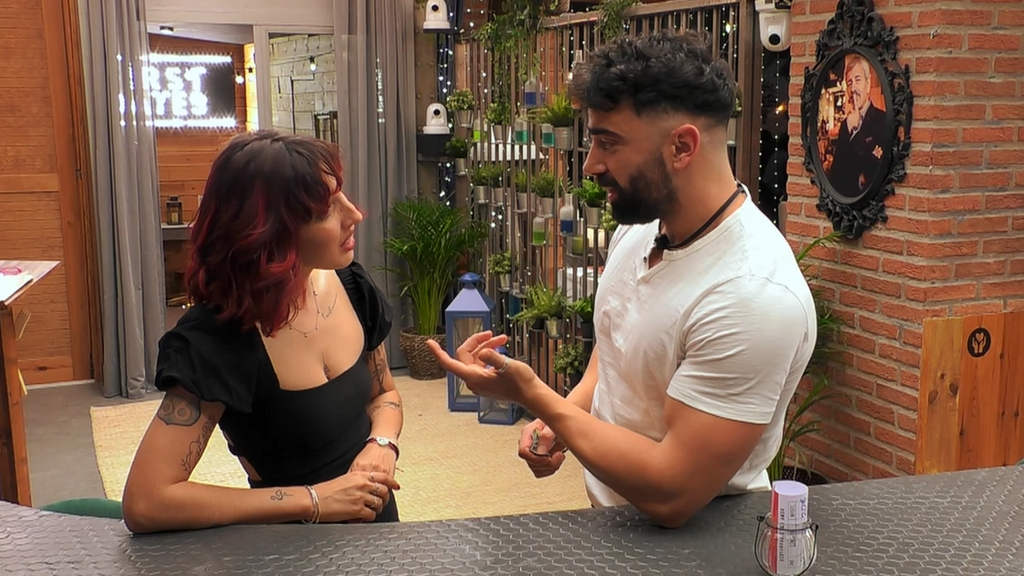 El masaje sin ropa de dos solteros de ‘First Dates’ acaba en calabazas: “Solo quiere sexo conmigo”