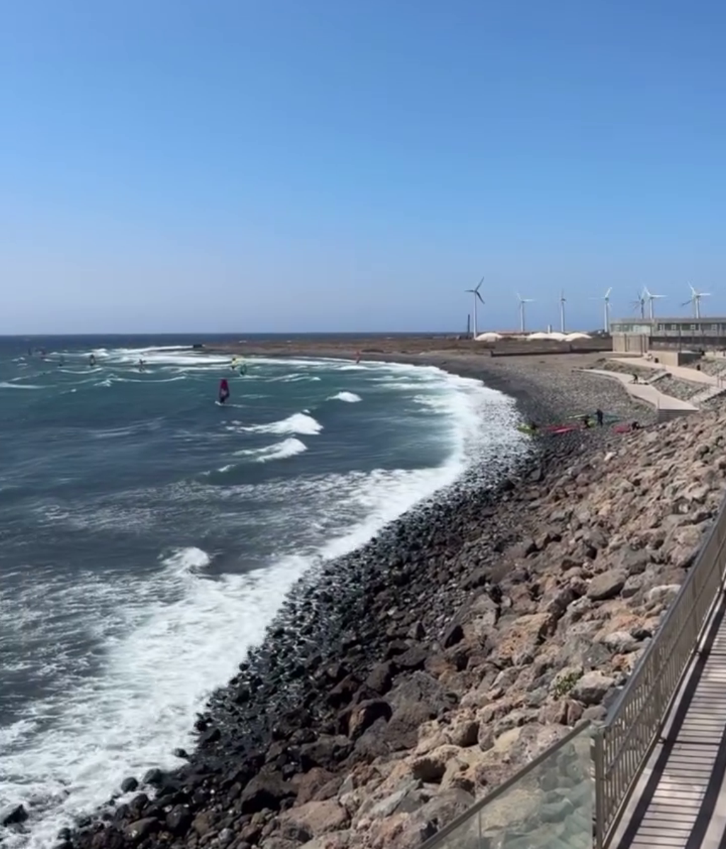 Omar Sánchez vuelve a competir en un Mundial de Windsurf