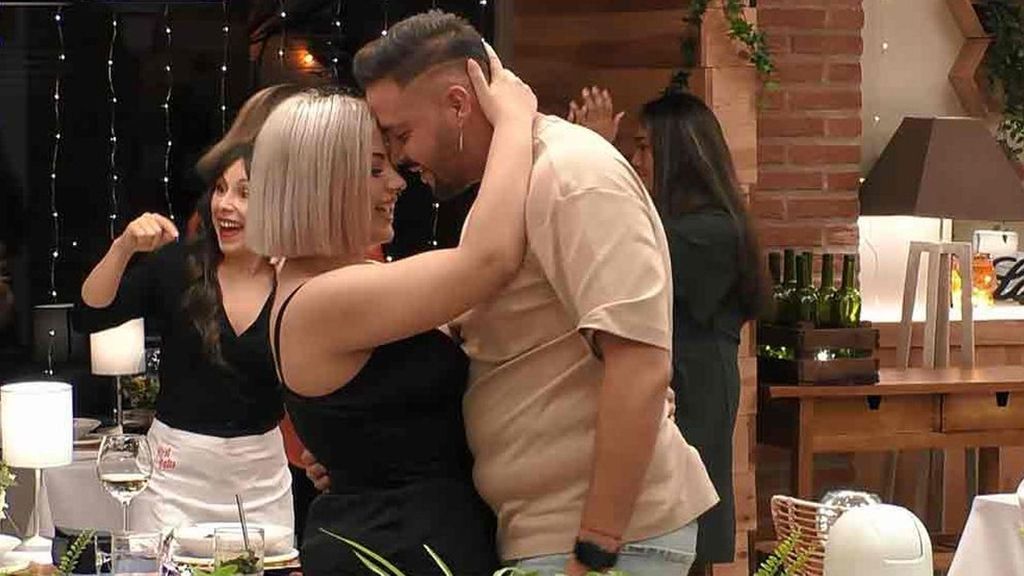 Patricia y Santi protagonizan el baile más caliente de ‘First Dates’: “Soy bastante cerdo”