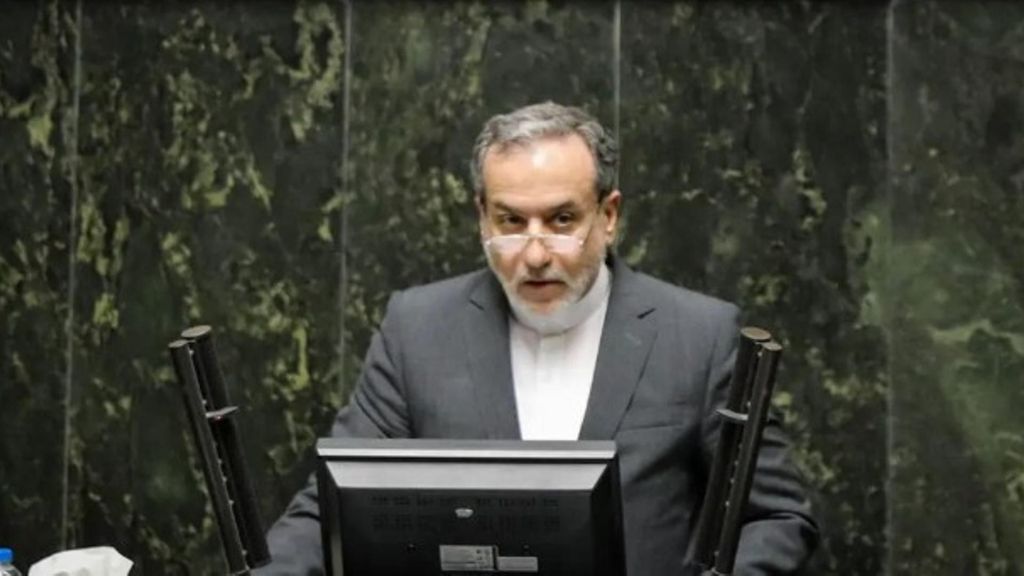 Irán asegura que se reserva "todas las opciones" para defender su soberanía