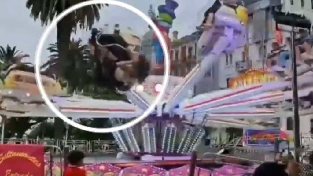 Momento en el que las menores heridas en Castro Urdiales fueron despedidas de la atracción de feria