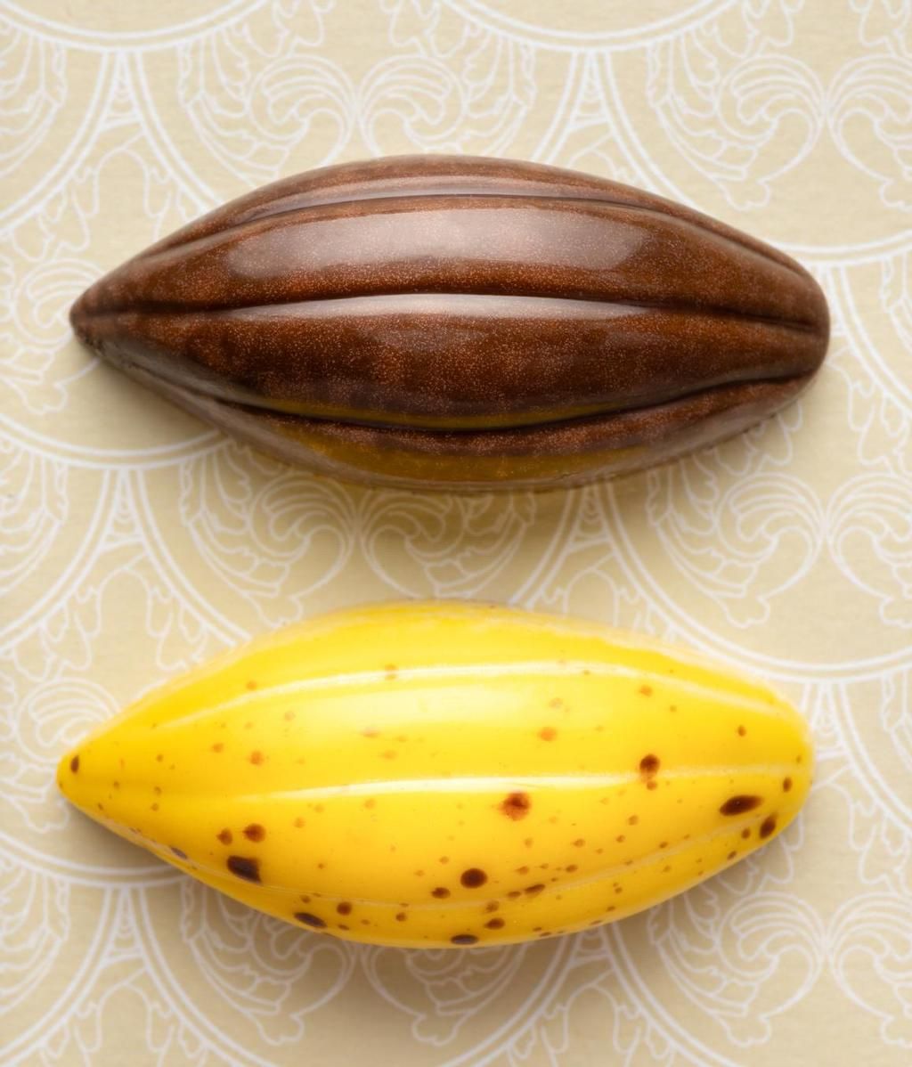 Sus bombones con forma de haba son auténticas obras de arte