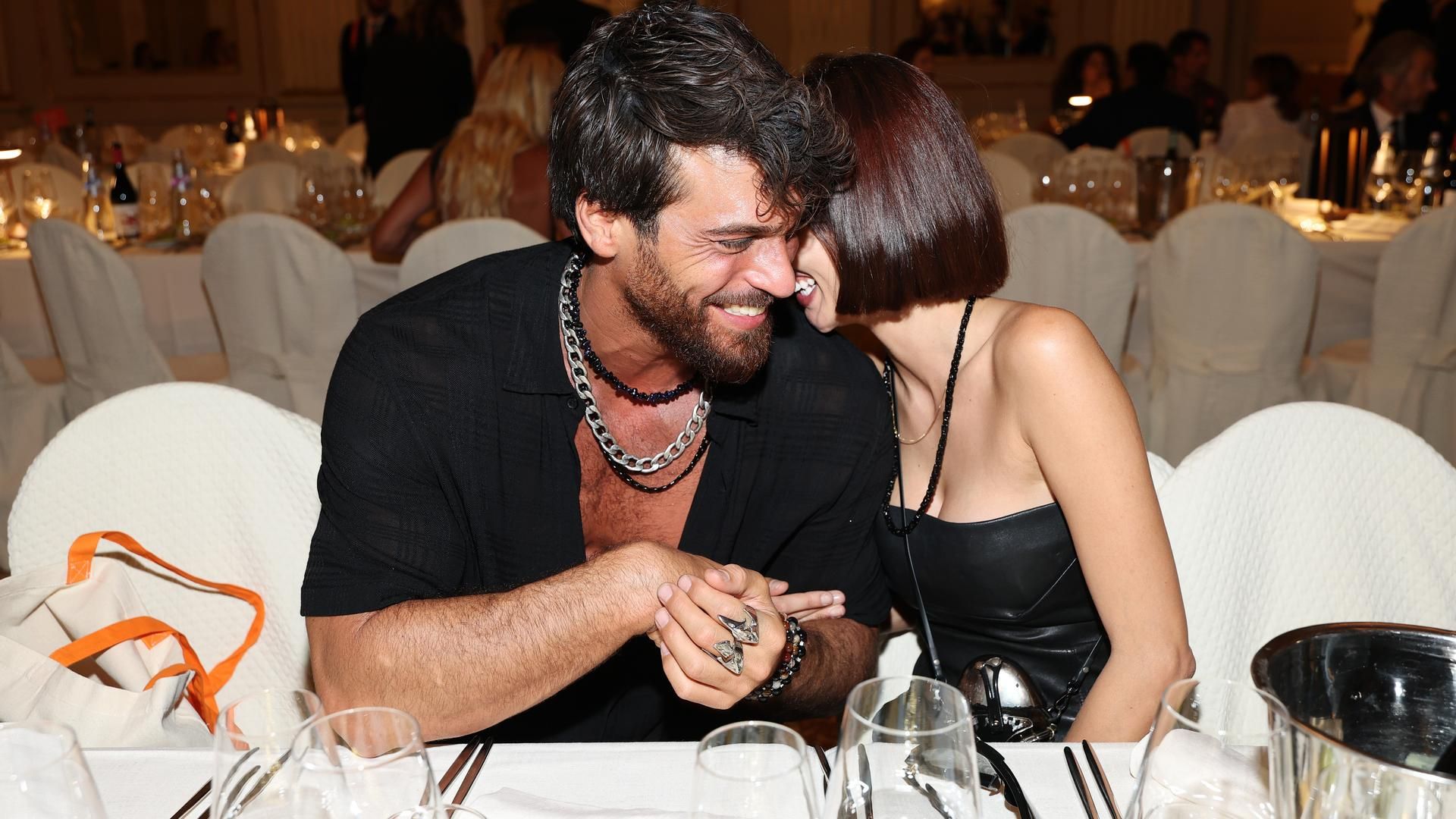 Can Yaman y Sara Bluma