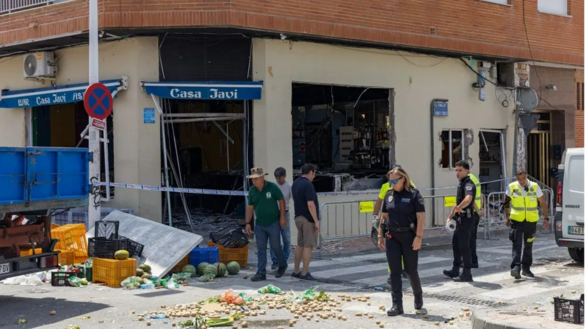La explosión en el bar de Lo Pagán, en Murcia, habría sido provocada: había bombona de butano con la goma cortada