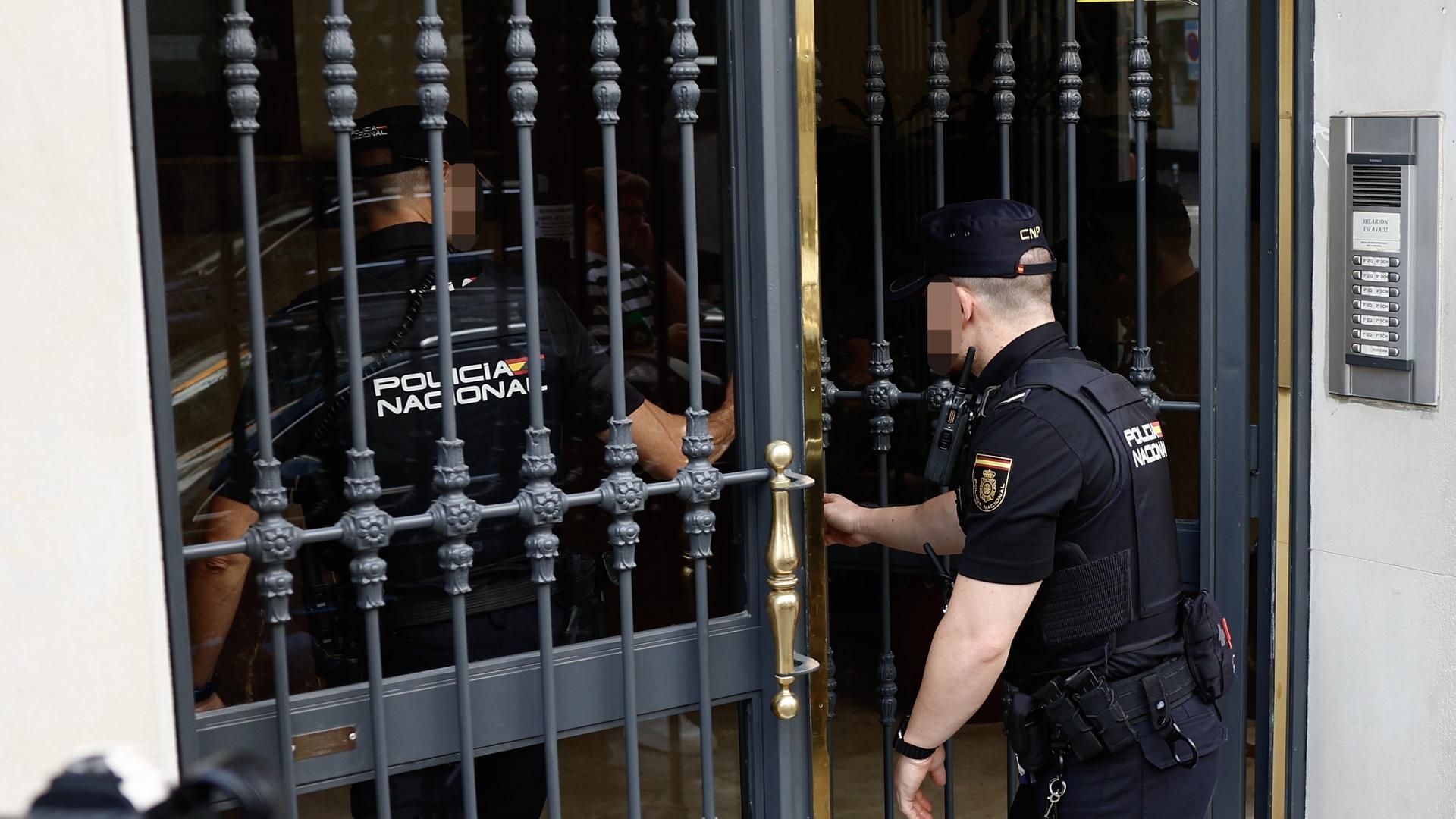 La Policía acude a la casa de Cerdán para revisar dos paquetes enviados desde el Congreso