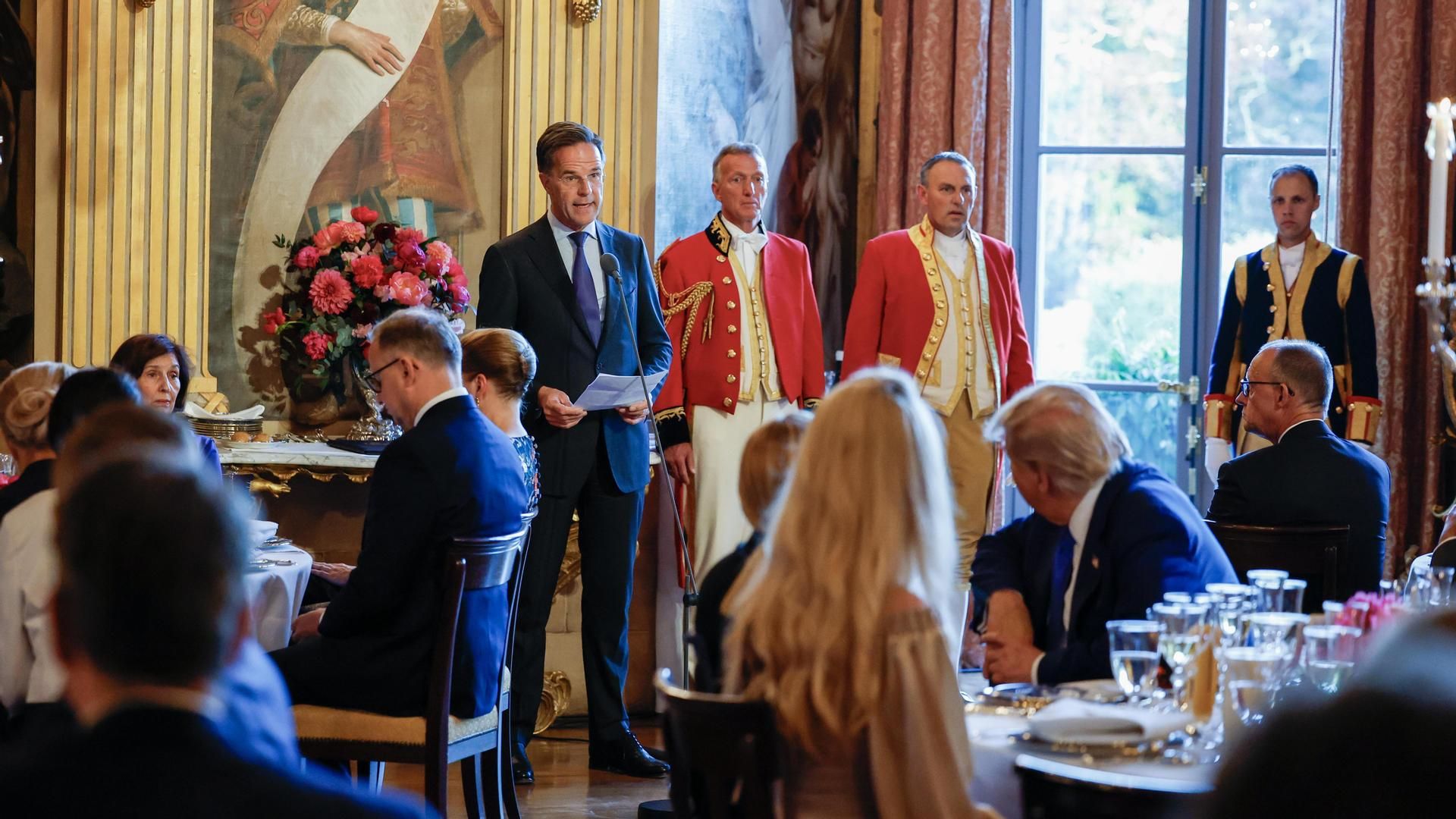 Mark Rutte pronuncia un discurso en La Haya