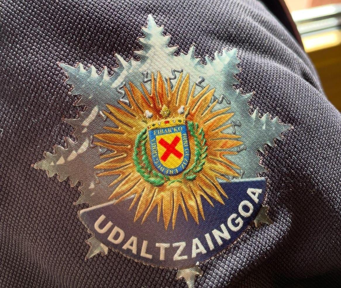 "A veces parece que solo ponemos multas", dice Aritz Monge que salvó la vida de Muriel de dos años este pasado sábado