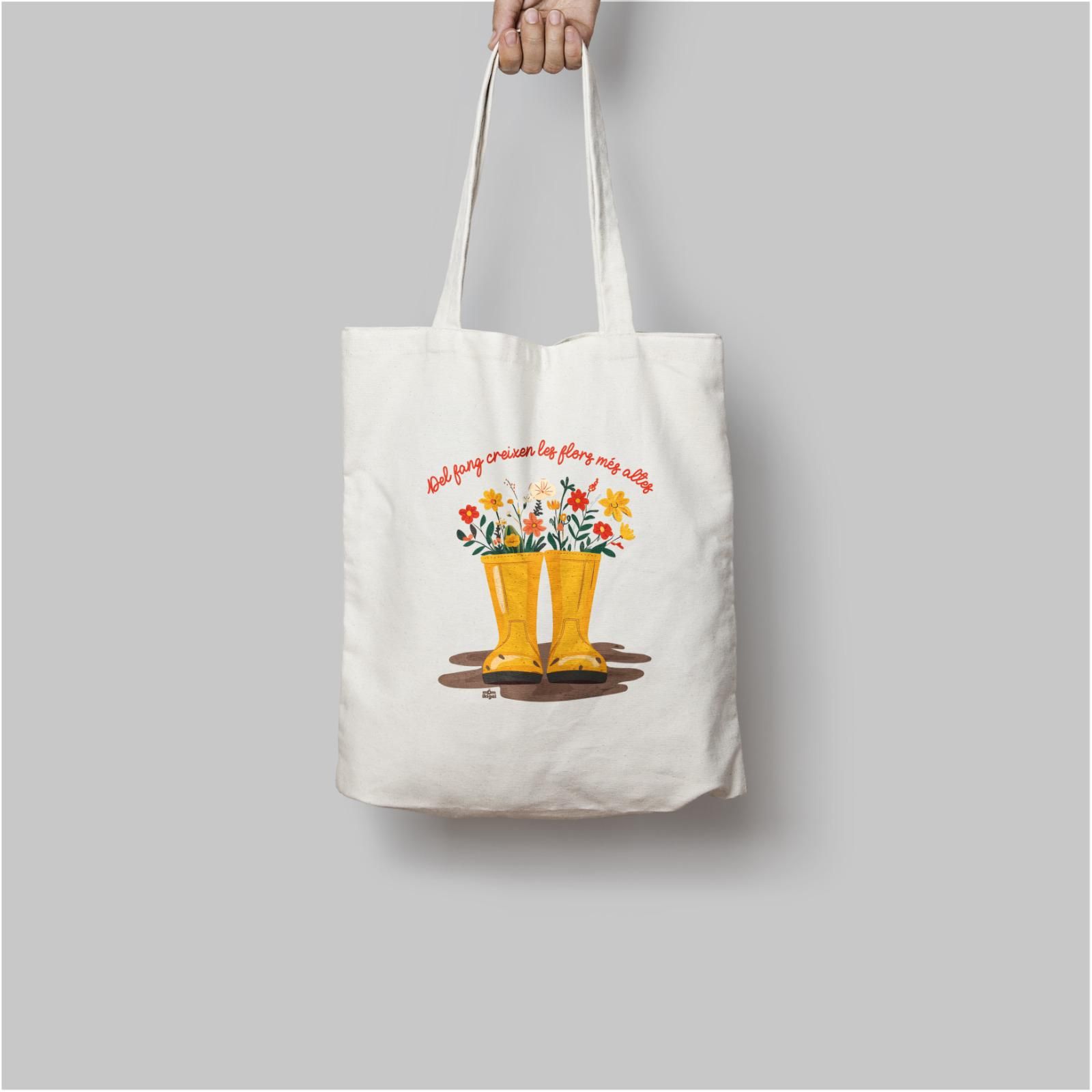 Bolsas diseñadas por la artista Patricia Fernández