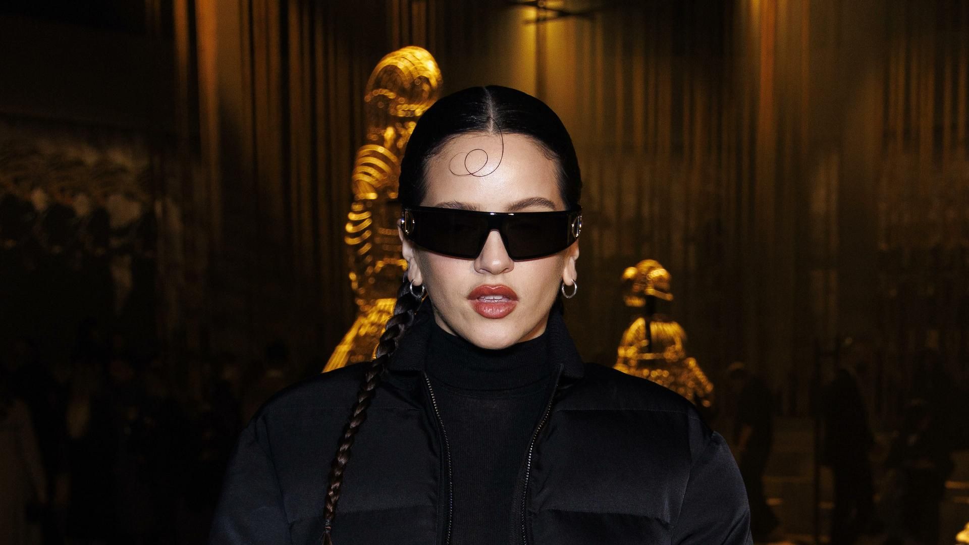 Rosalía, en el desfile de Dior otoño-invierno 2024