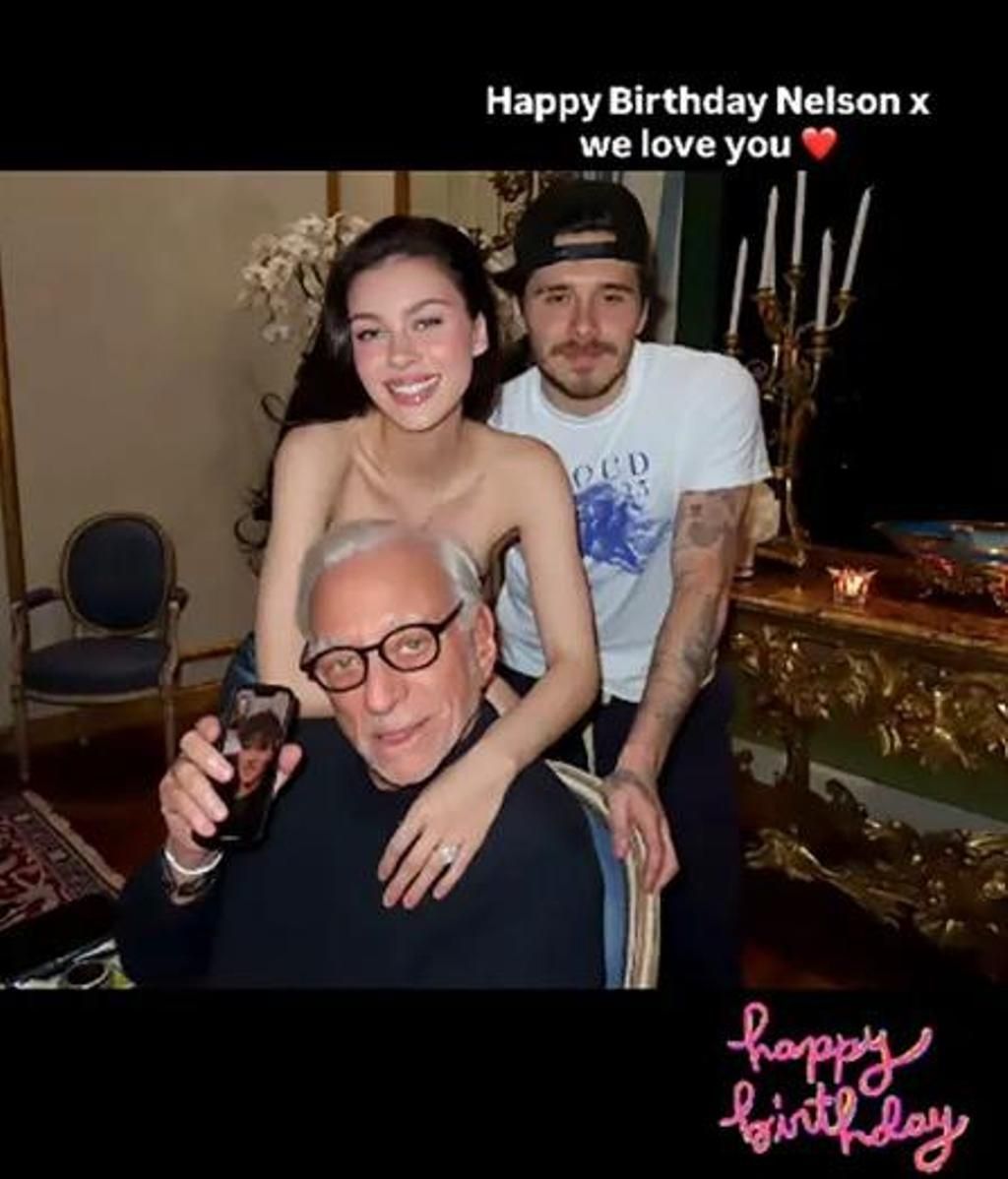 Brooklyn Beckham, Nicola Peltz y su padre