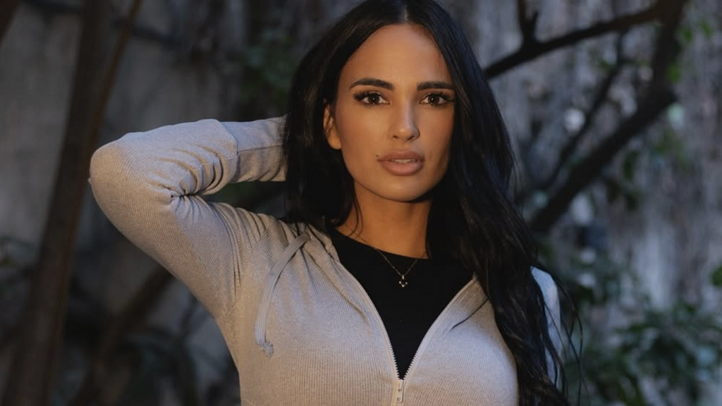 Claudia Bavel en su cuenta de Instagram