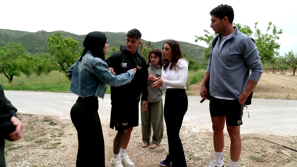 Claudia Bavel y Lorena Ramiro se enfrentan duramente tras la primera prueba: “Me has dado un codazo”