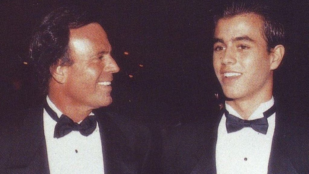 El motivo por el que Julio Iglesias y Enrique Iglesias dejaron de hablarse durante una década