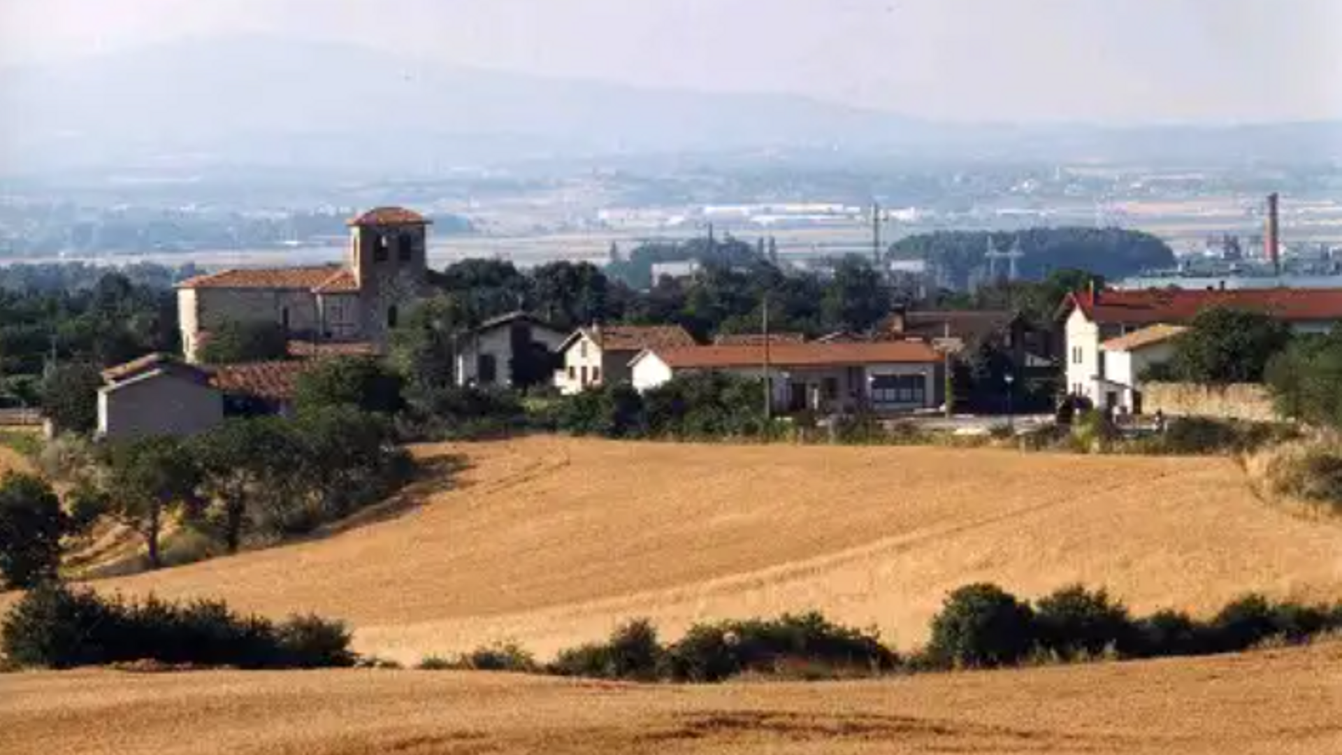 Zuazo de Vitoria es un concejo situado a solo cinco kilómetros de la capital alavesa