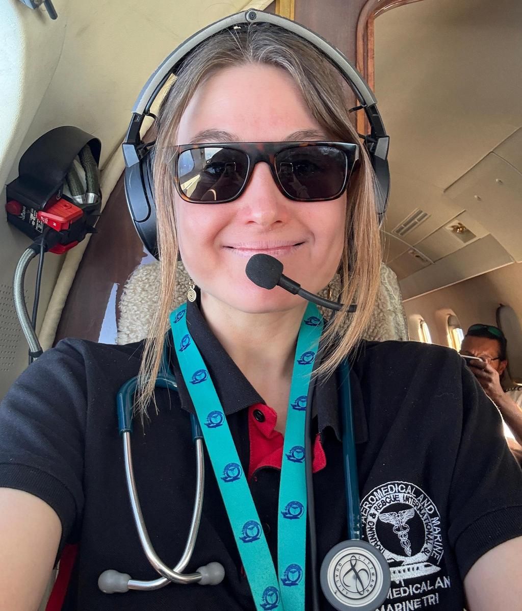 Alexia llegando su destino tras un largo viaje