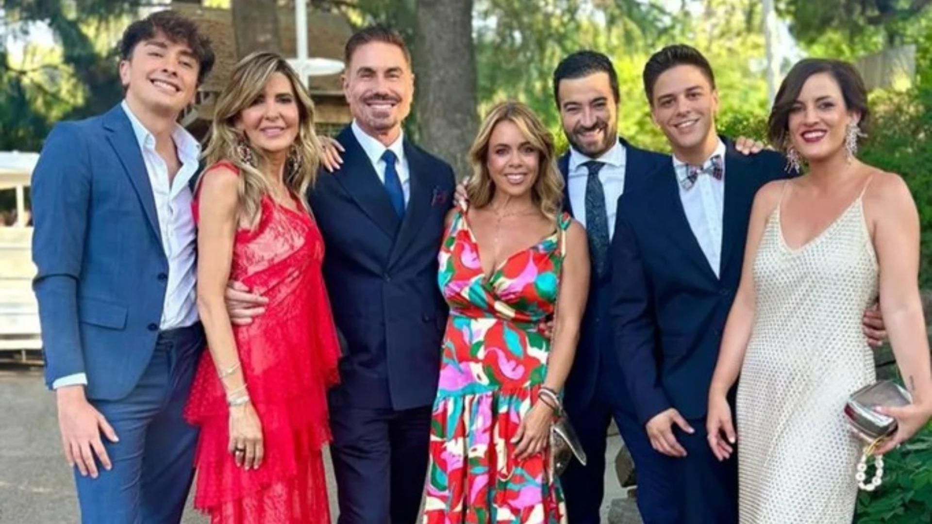 El equipo de 'TardeAR' en la boda de Marta López