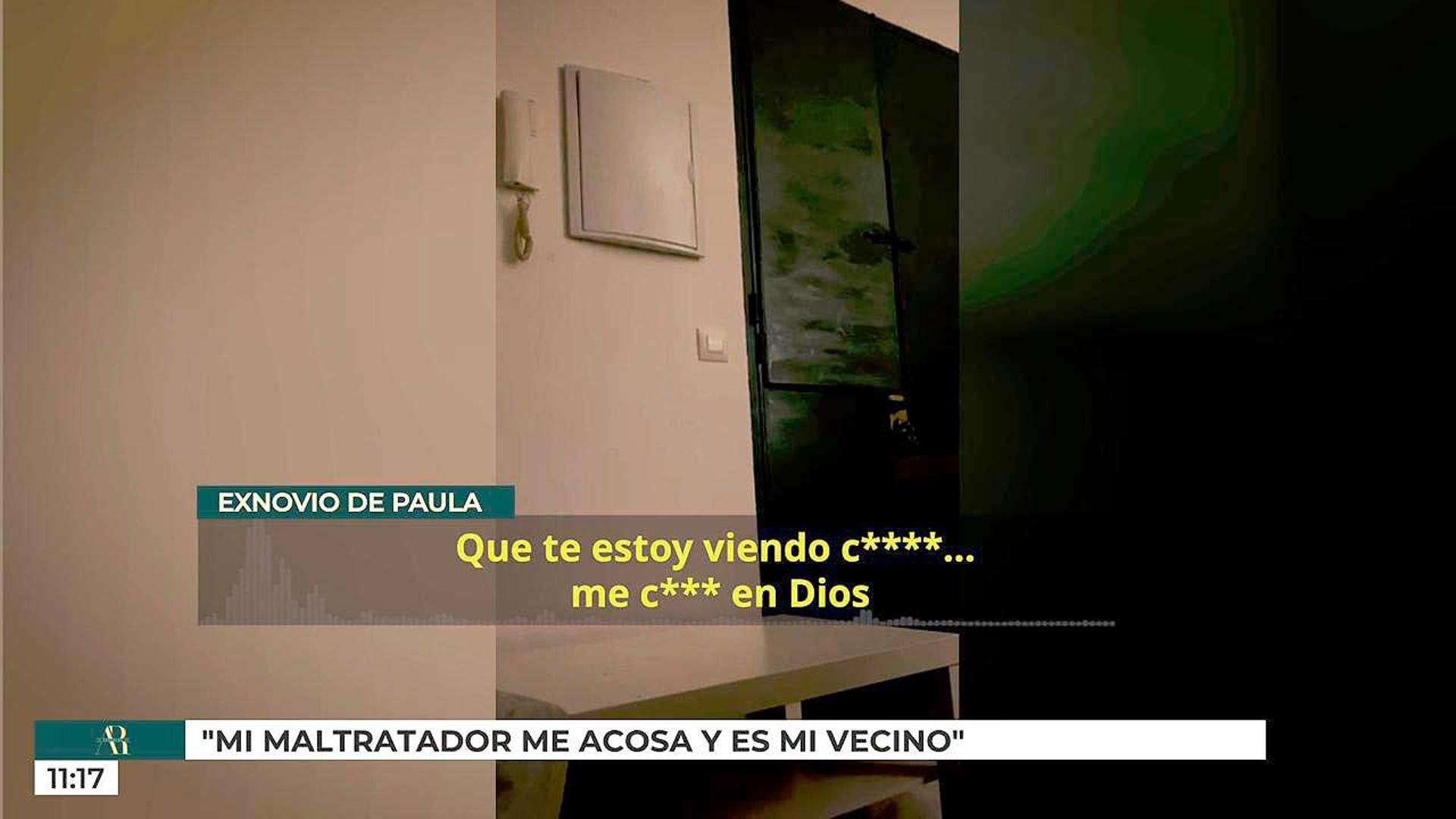 El maltratador de Paula aporrea su puerta de madrugada