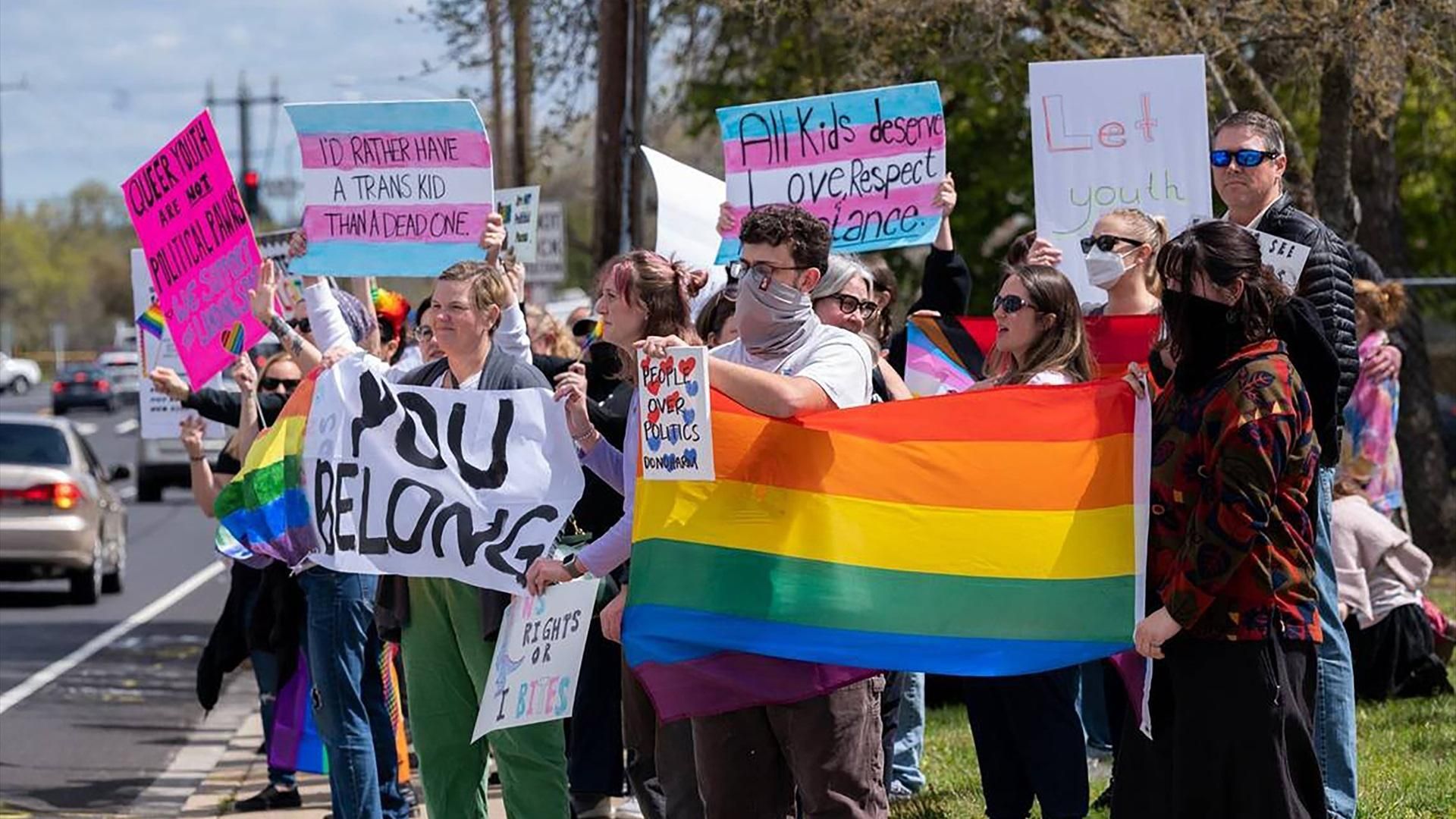 El Supremo de EEUU permitirá que los padres retiren a sus hijos de clases que enseñen libros con temática LGTBIQ+