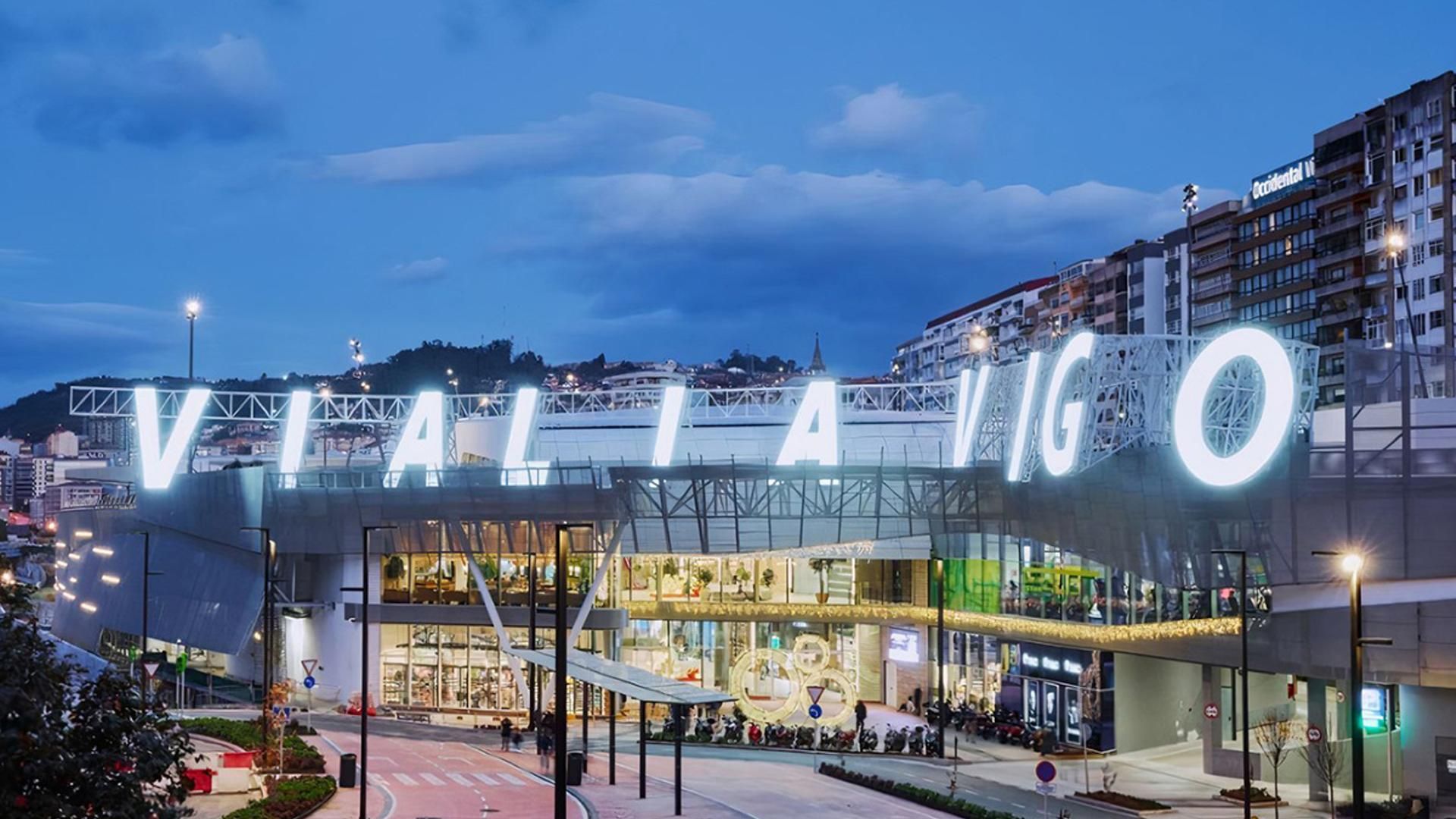 Exteriores del centro comercial