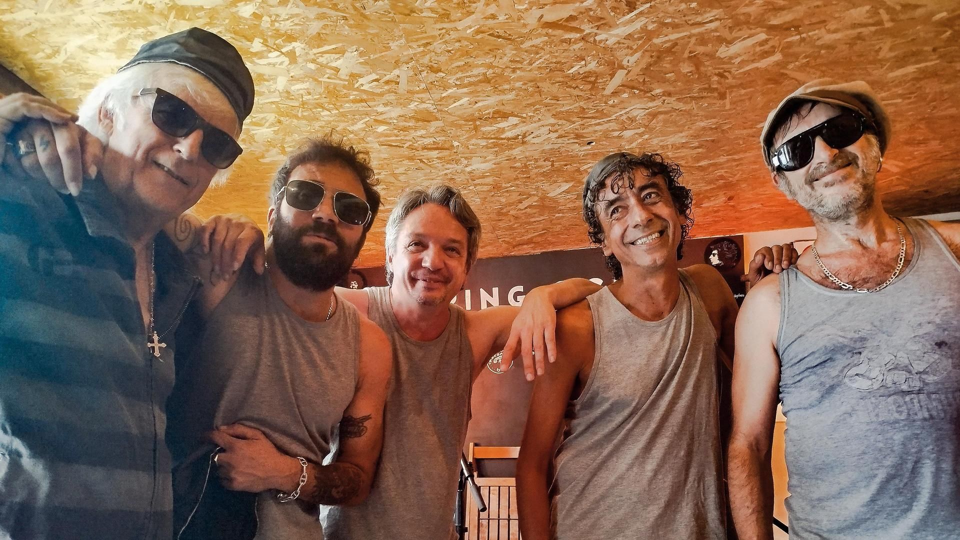 G-5, de izda. a dcha.: Kiko Veneno, Ratón, Canijo, Tomasito y Muchachito Bombo Infierno.