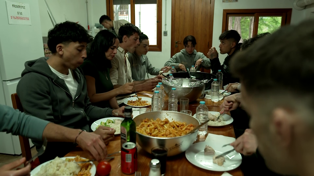 Inédito 'Warrior Games' | Los guerreros eligen cocinera oficial: "¿Quién de vosotros cocina bien?"