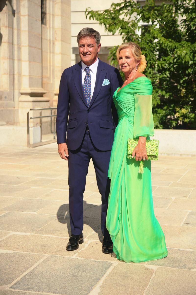 Míchel González y Merche Luengo, en la boda de Álvaro González y Carla Vico