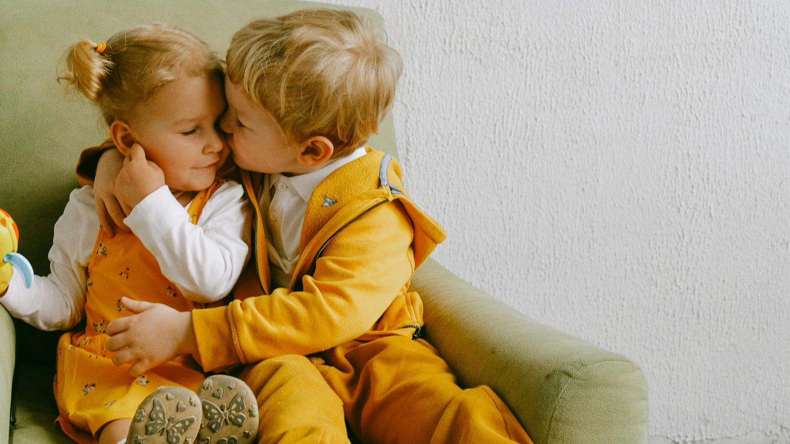 Se debe trabajar la relación entre los hermanos