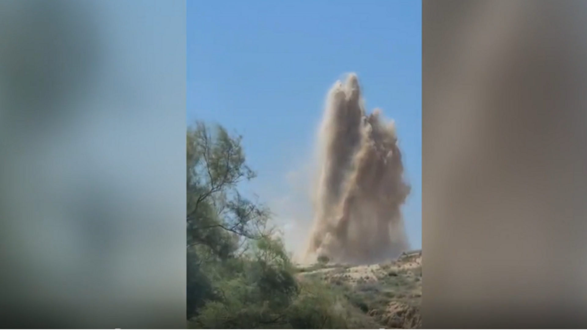 Un reventón de una tubería deja un géiser de más de 60 metros en un campo de Tauste, Zaragoza