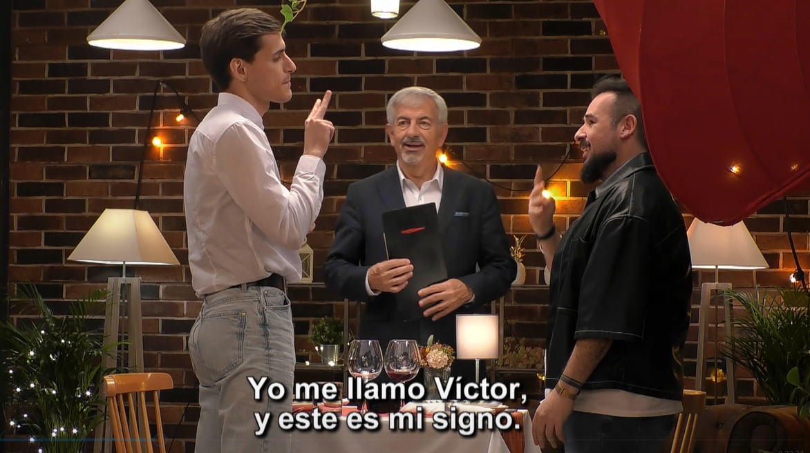 Víctor y Jesús se conocen en la mesa de 'First Dates'