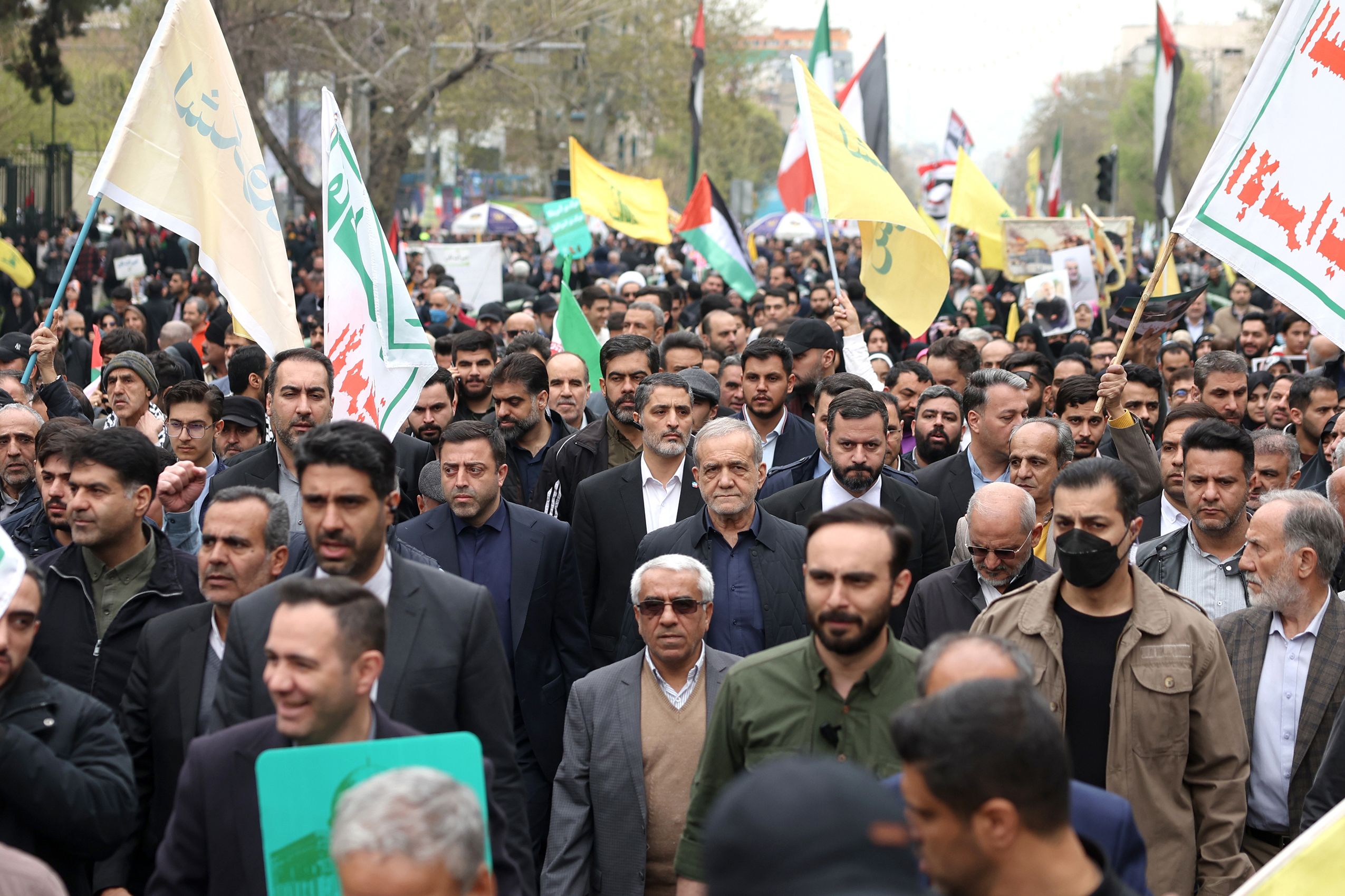 Comienza en Teherán la gran procesión funeraria por los generales fallecidos por los ataques de Israel