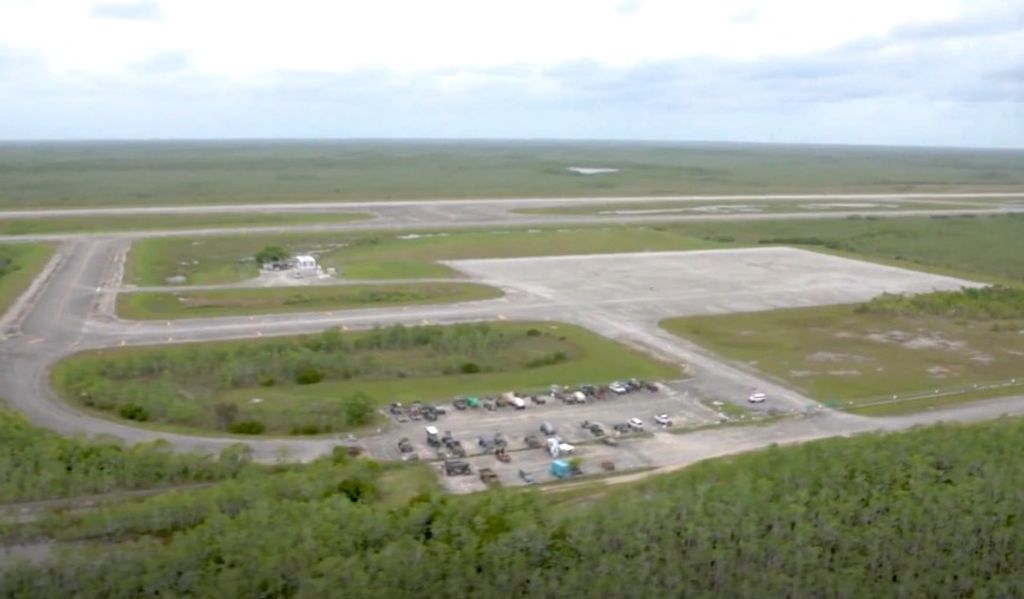 Florida construye el 'Alcatraz de los caimanes' para detener a migrantes indocumentados en Estados Unidos
