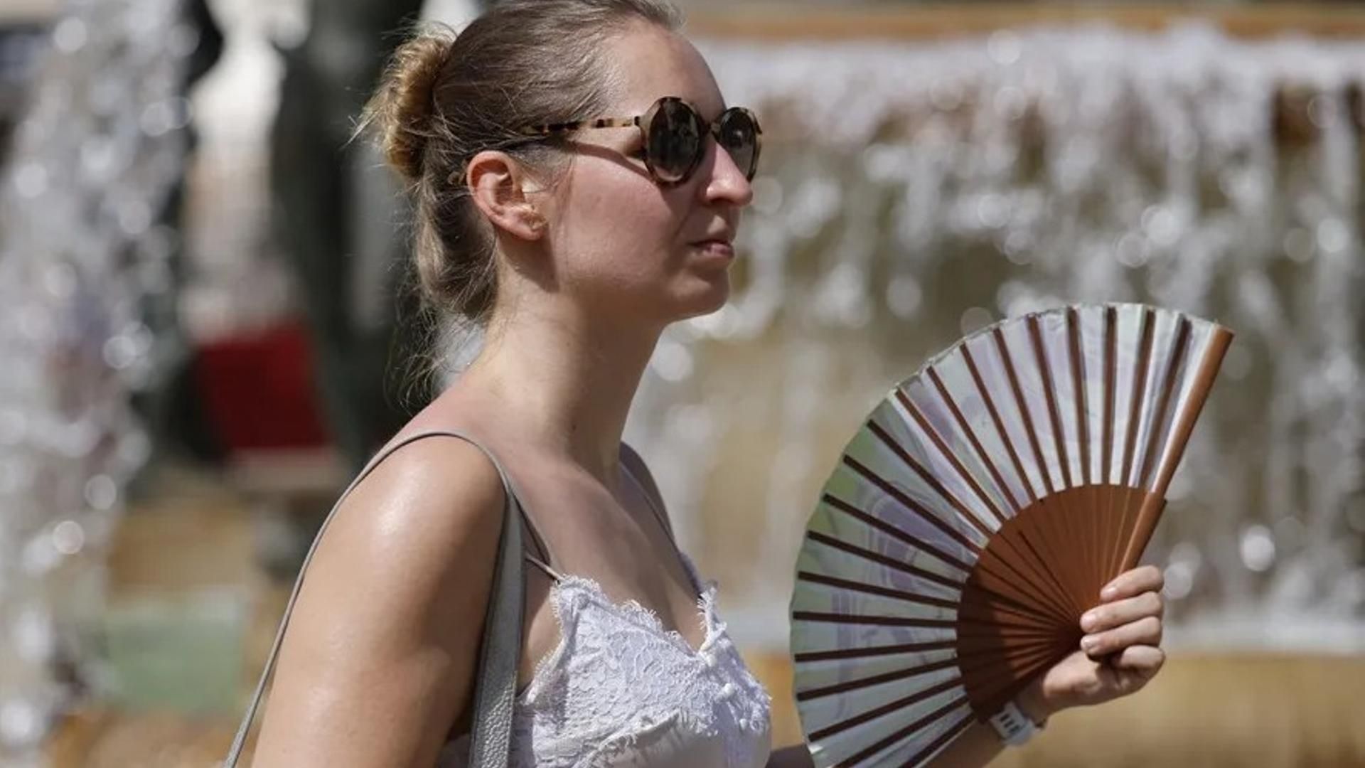 Aviso por altas temperaturas en todas las comunidades, con doce en nivel naranja